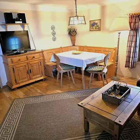 Plattenberger Hof Farm stay Waging am See
